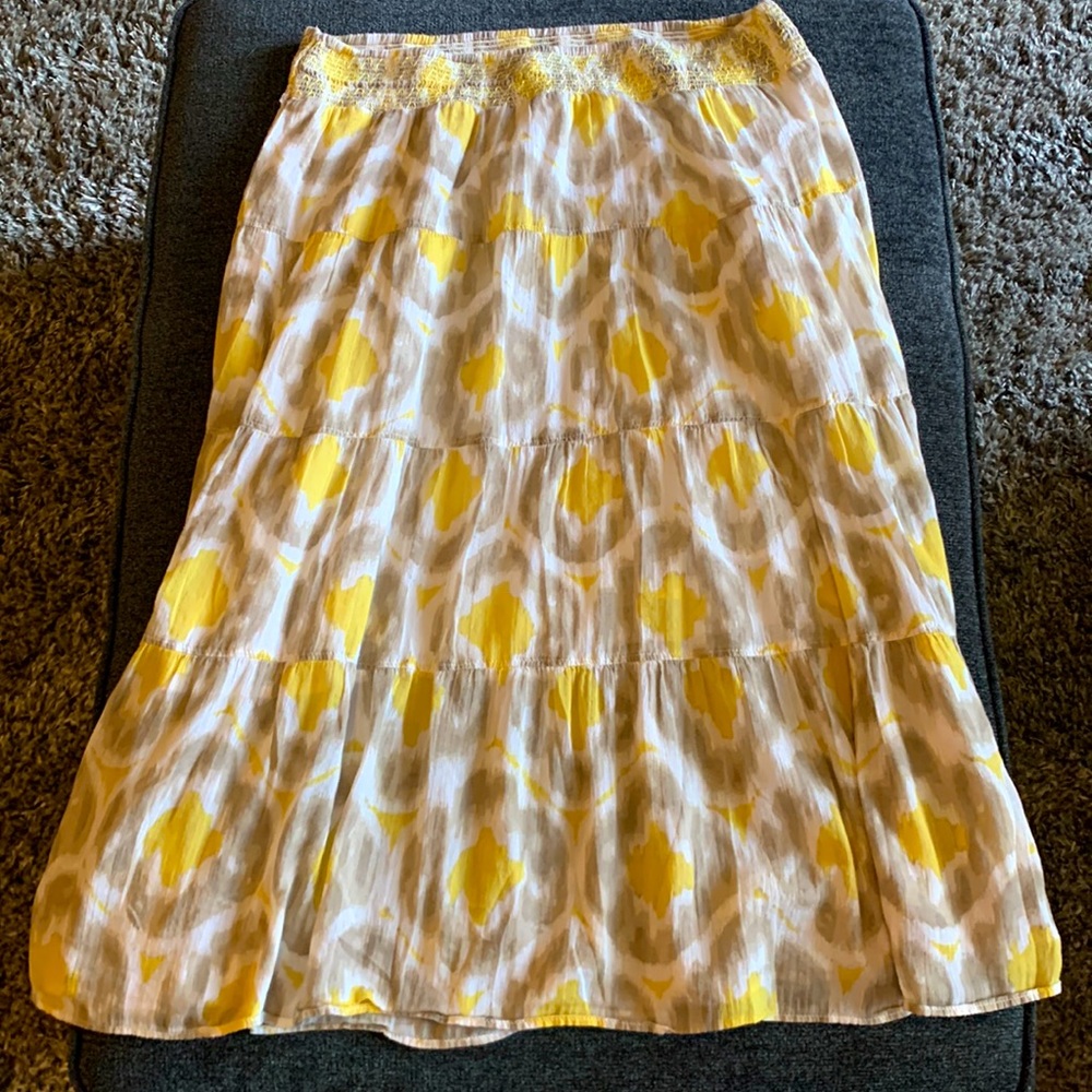 Old Navy mid length skirt